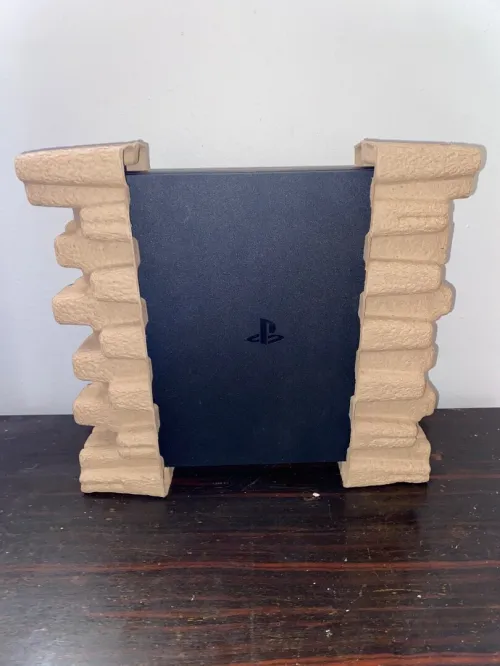 PS4 etat neuf avec boit et accessoires 