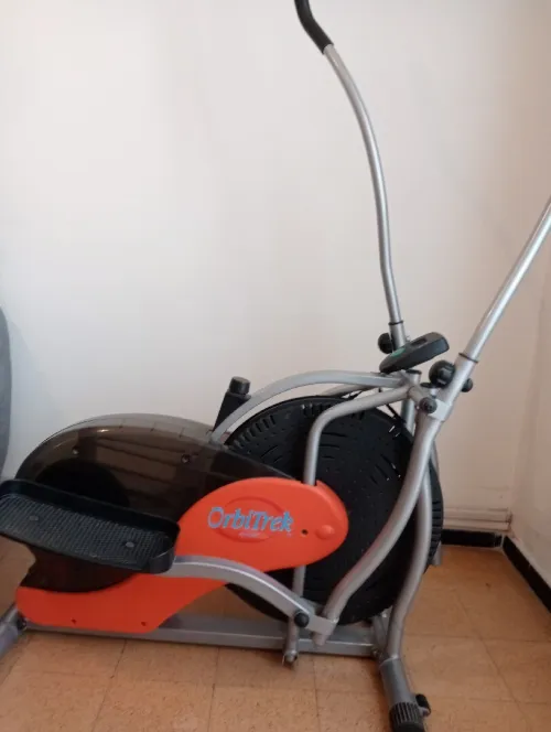 Vélo elliptique 2 en 1 de la marque Orbitrek