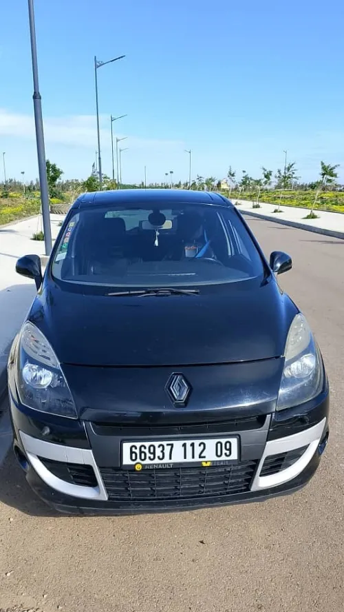 Renault Scenic 2012 BOSS