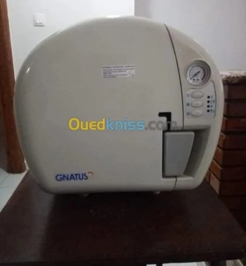 Radio murale Gnatus , autoclave Gnatus à vendre...