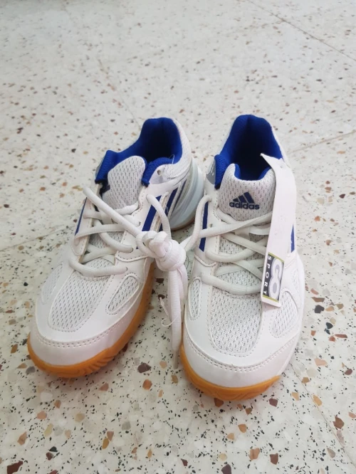 CHAUSSURE ADIDAS 32