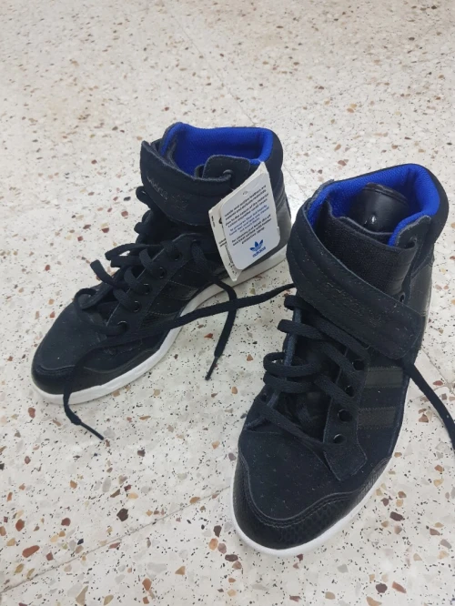 Chaussure Originale adidas fille taille 36 