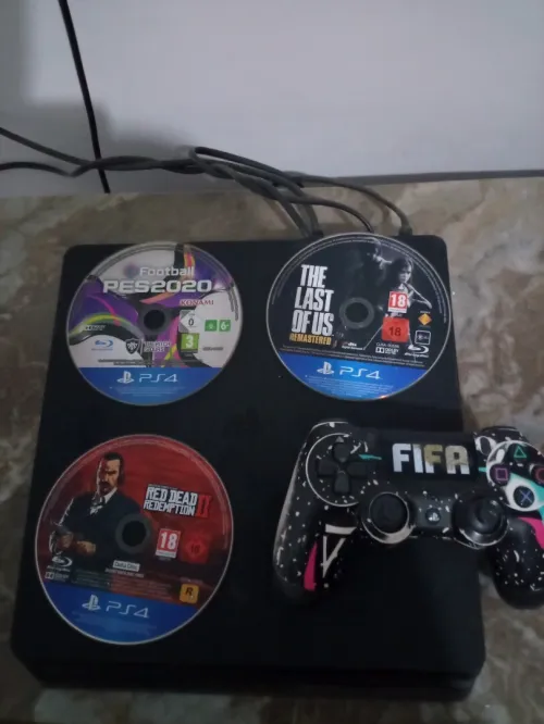 PlayStation 4 Slim - 500GB