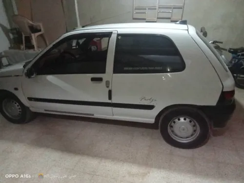 Renau clio Clio japonais 1998 Japoniya
