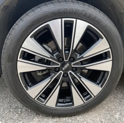Geely Starray 2026 flagship