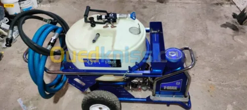 Machine a enduit