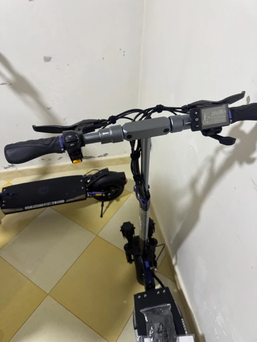 Trotinette E-cross one