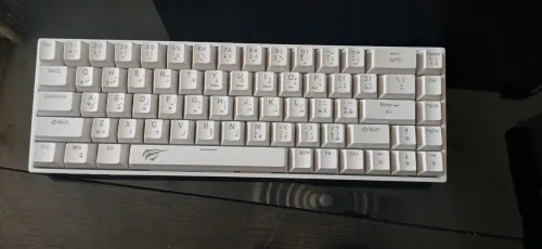 Clavier mécanique red switch havit(kb881l) 65% rgb+cable original+boîte originale