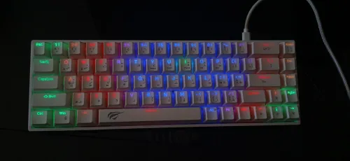 Clavier mécanique red switch havit(kb881l) 65% rgb+cable original+boîte originale