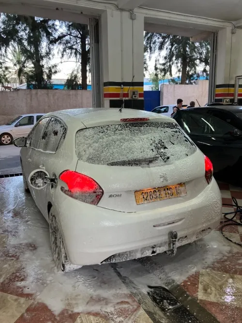 Peugeot 208 2018 Allure Facelift