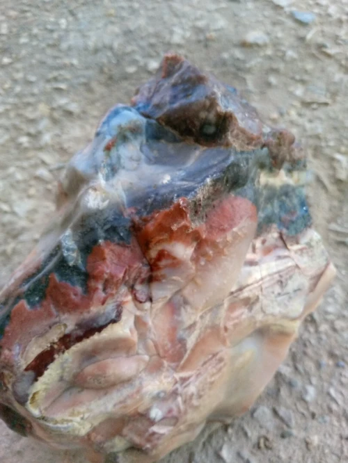 حجر عقيق طبيعي أصلي