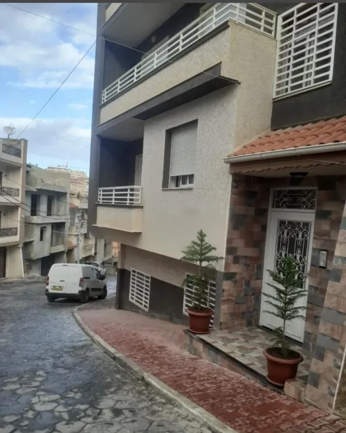 Location Appartement F4 Alger Birkhadem