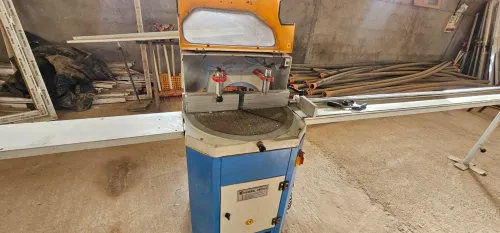 Machine PVC  profilé