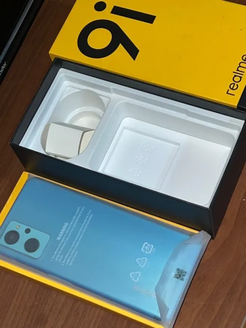 Realmi 9i