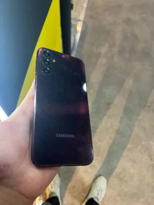 SAMSUNG A24