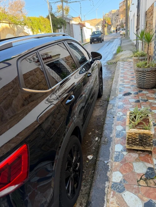 Volkswagen Taos 2023 SE Black 