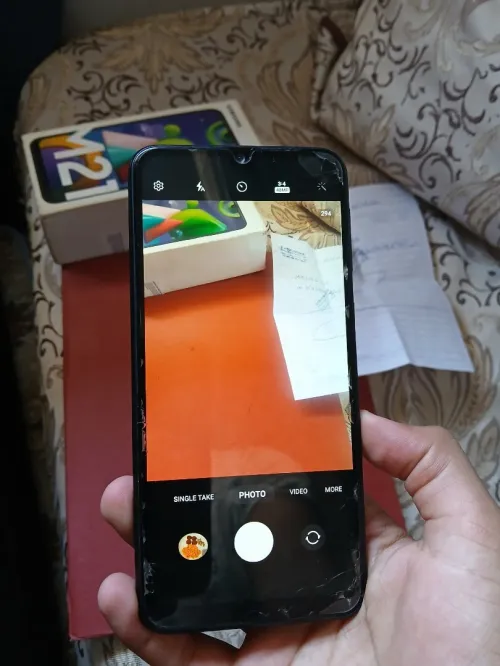 Samsung M21