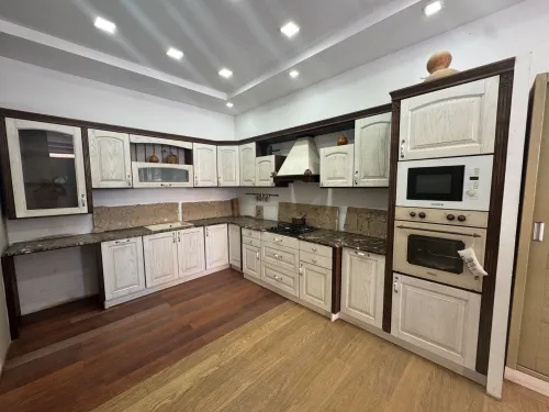 Cuisine style classique rustique