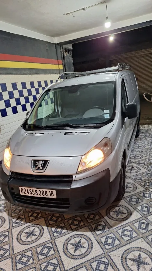 Peugeot Expert 2008 V.U Long
