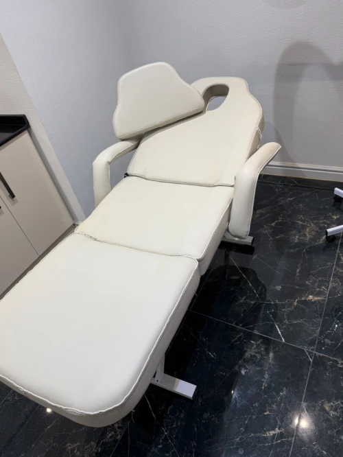 Matériel de salon de coiffure et esthétique professionnel