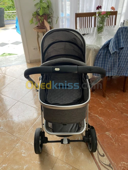 Poussette bébé 