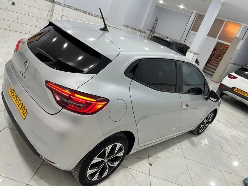 Renault Clio 5  2023 Evolution