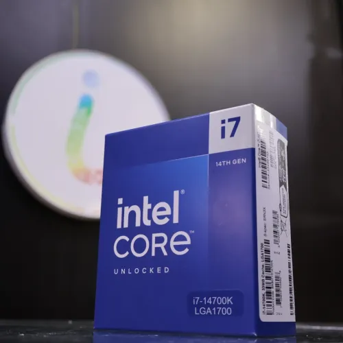 Intel Core i7-14700K // Intel Core i7-14700KF