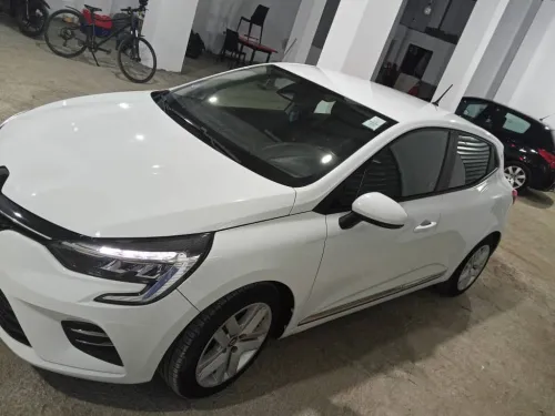 Renault Clio 5 etach 2022 مجمولة