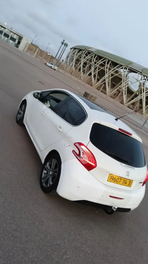 Peugeot 208 2014 Allure