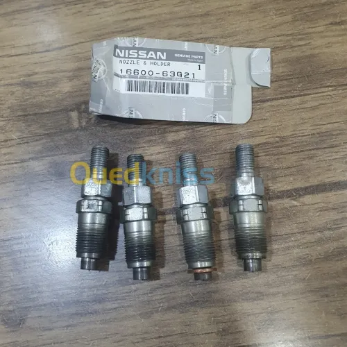 Injecteurs Nissan pick-up moteur 2.7 litre origine 
