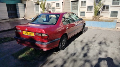 Nissan Primera 1996 P10