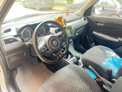 Suzuki Swift 2023 GLX