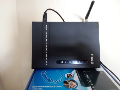 MINI standard téléphonique PABX SOHO Avec 02 Sortie externe :GSM (Mobils, OoredoO, Dezzy)+ PSTN(AT)