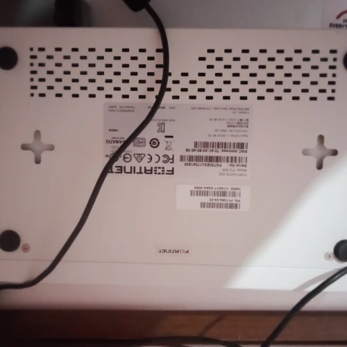 Firewall Fortinet 50E Sécurité réseau complète + Load Balancer