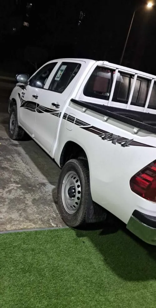 Toyota Revo  2025 