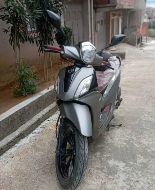 Sym St 200 2025