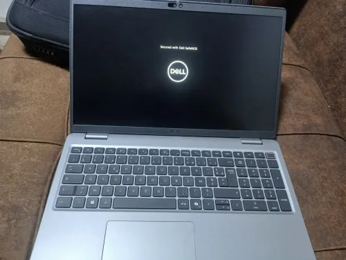 Dell latitude 5550 ultra7 15.6" 2024