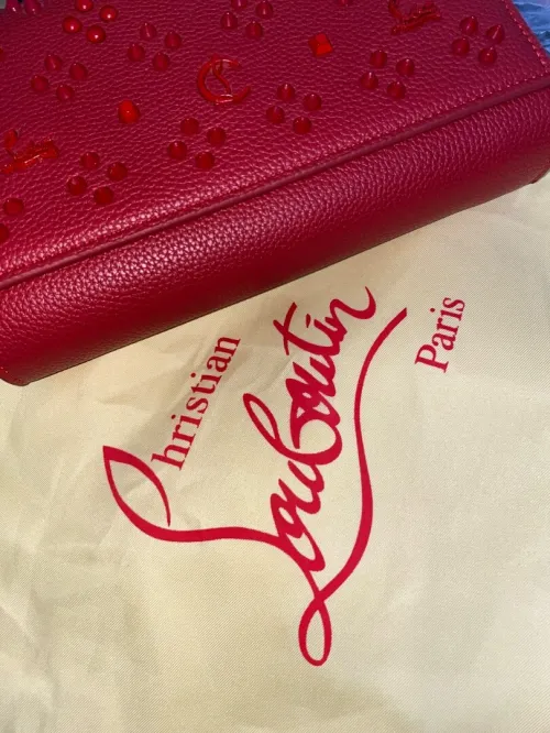 Pochette louboutin rouge luxueux master qualité