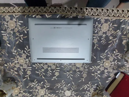 Hp elitebook 845 g10 1tb /32