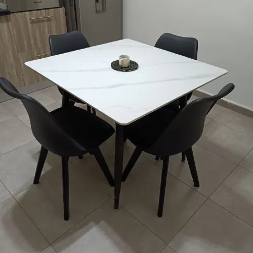 Table de cuisine 