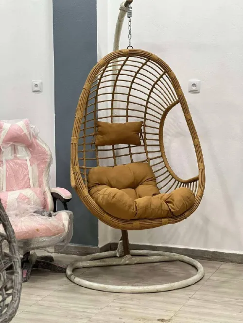 Chaise Balançoire Lotus et d'autres 