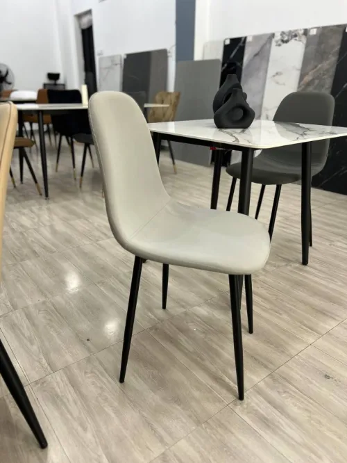 chaise en lin / cuir/ paollo et velours