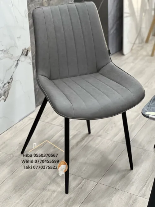 chaise en lin / cuir/ paollo et velours