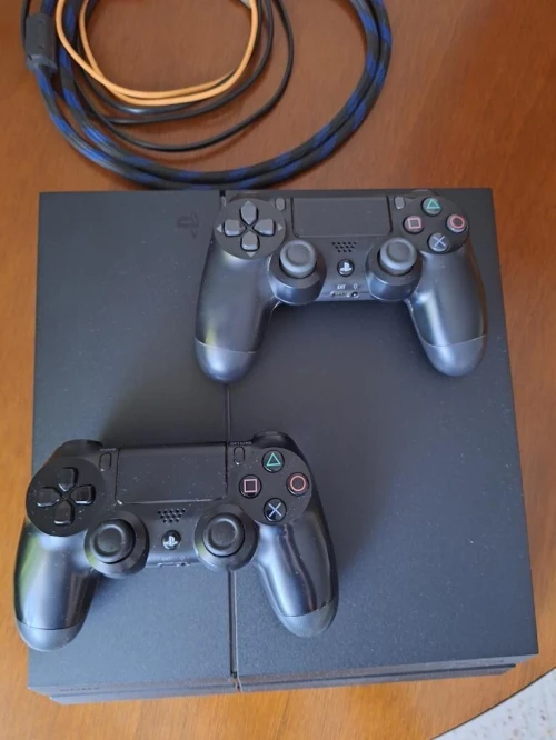 PS4