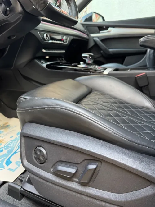 Audi Q5 2023 Slin