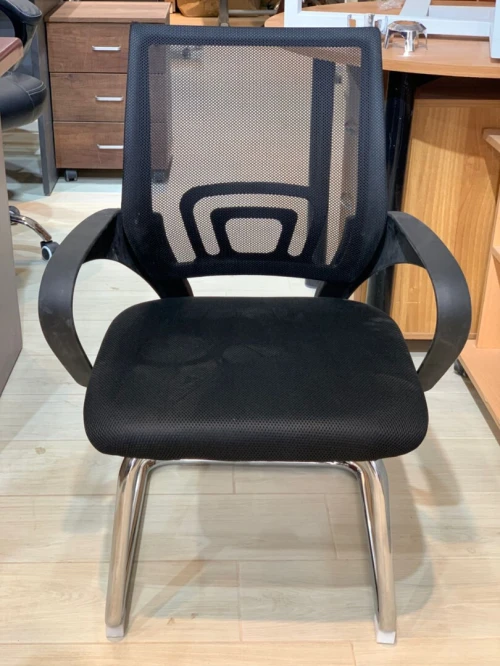 chaise . fauteuil .