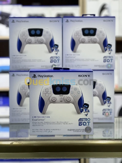 MANETTE PS5 ASTRO BOT