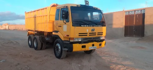 NISSAN DIESEL UD نيسان 2003