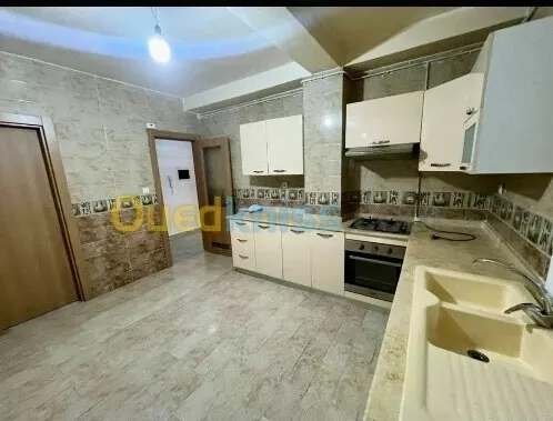 Location Appartement F4 Alger Souidania