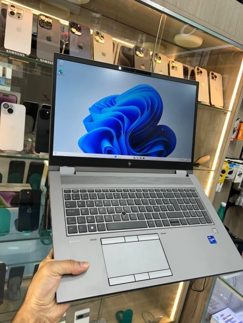 HP ZBOOK FURY G8 17inch i7-11850H 512GB 32GB RTX A3000 6GB